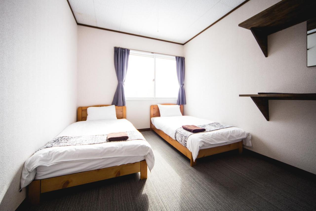 Hakuba Cortina Lodge Отари Экстерьер фото