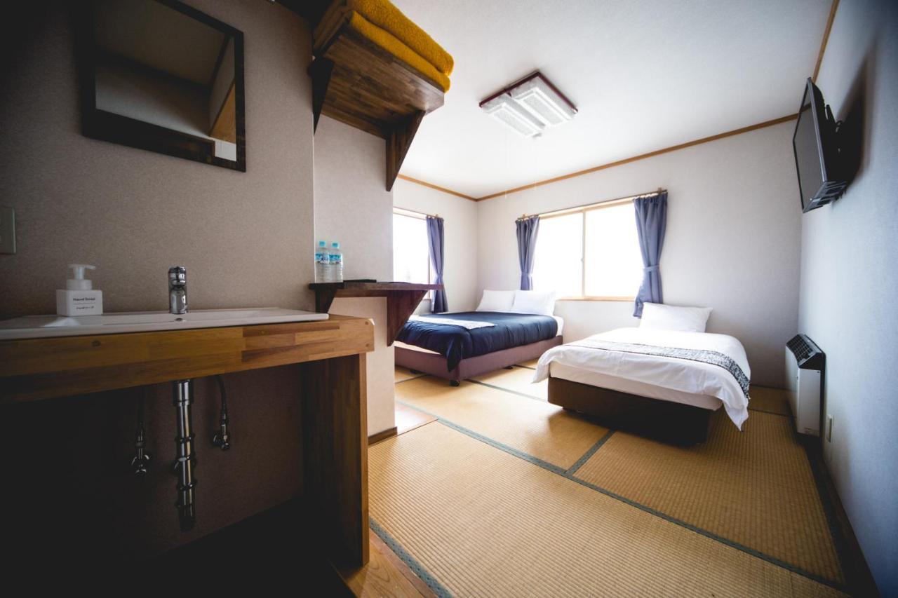 Hakuba Cortina Lodge Отари Экстерьер фото